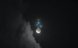 2025-04-08: Moon Visits Sister Stars