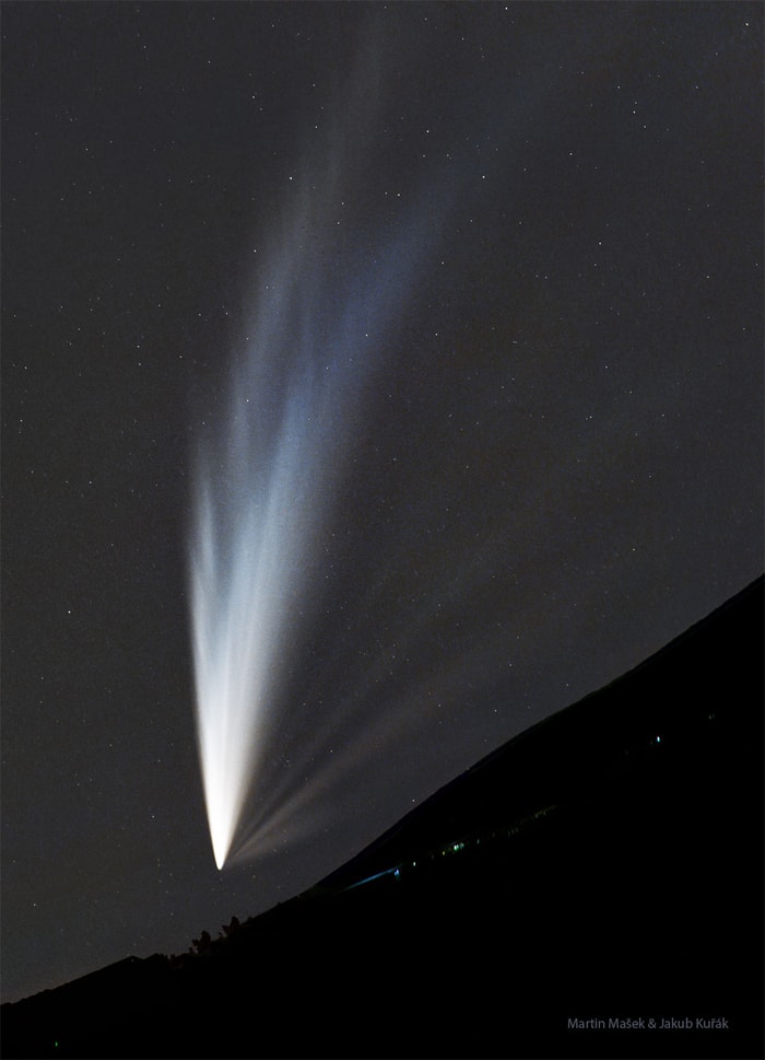 2025-01-26: The Many Tails of Comet G3 ATLAS