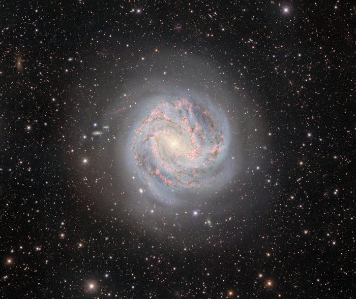 2025-01-16: M83: The Southern Pinwheel
